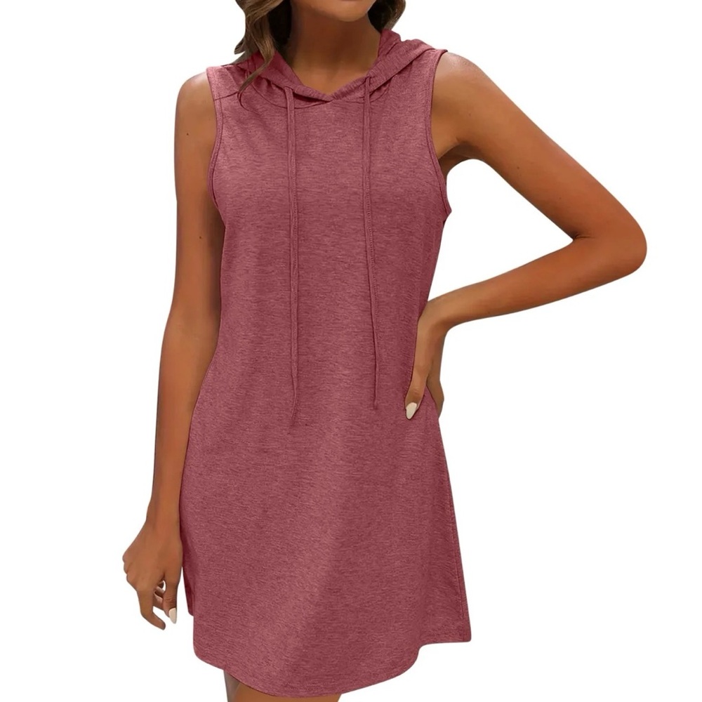 HYBA Sleeveless Hooded Top